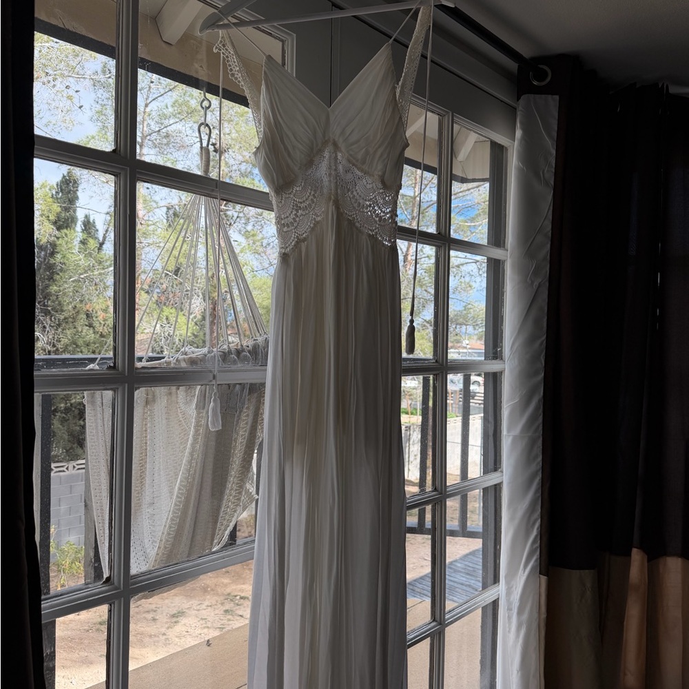 Fashion Nova Ivory Bridal Gown